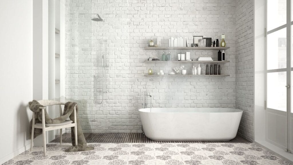 Moderne badkamer met decoratieve tegel op vloer